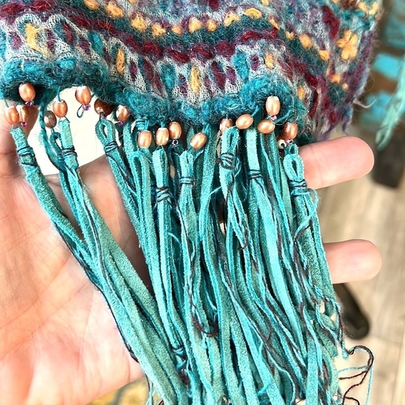 Vismaya Soft Wool Blend Beauty! Absolutely Gorgeous, 82” End to End, Great Cond. - Picture 3 of 11